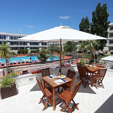 Aptos. Turist. Marina Club Ii 4* Lagos