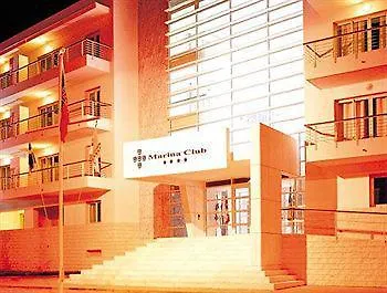 Aptos. Turist. Marina Club Ii