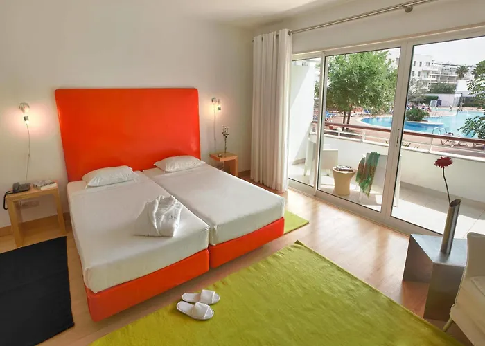 Aptos. Turist. Marina Club Ii 4*