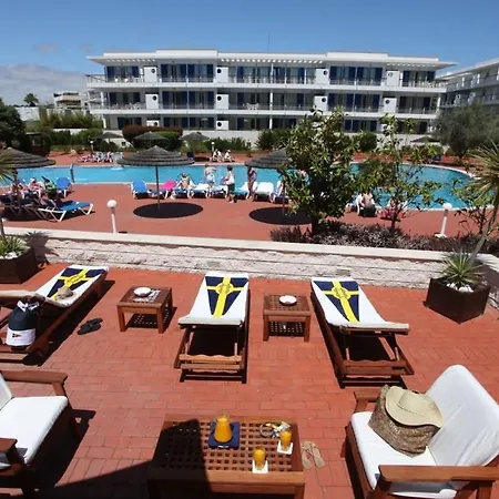 Aptos. Turist. Marina Club Ii Szálloda 4*